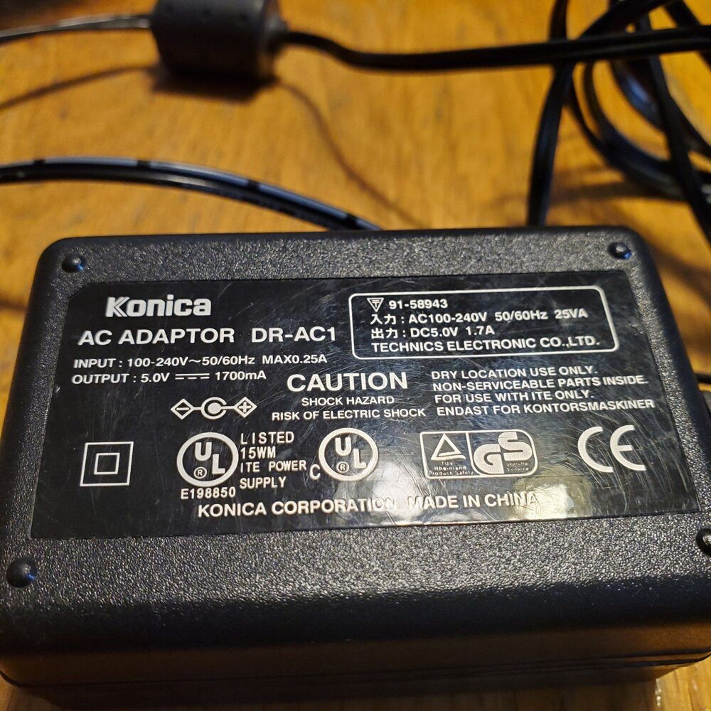 Konica ac adapter DR-AC1 for digital camera